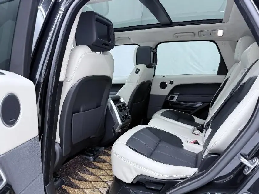 Range Rover Sport 2022 3.0 L6 Tiger Ambition Edition 4