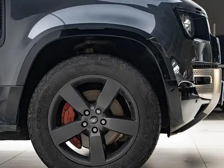 Land Rover Guard 2023 Change 110 3.0T P400 X 4