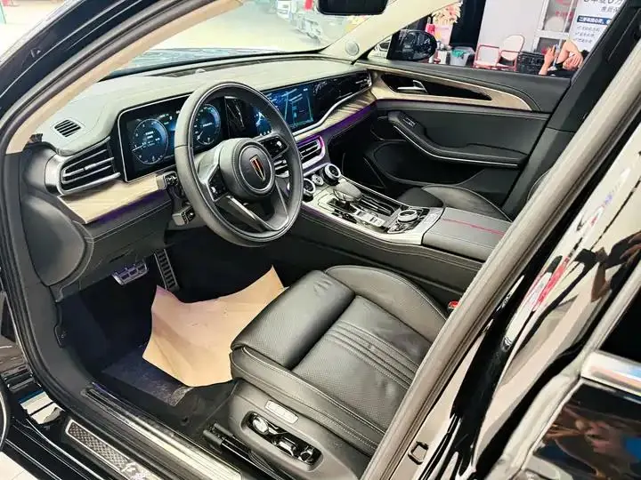 HongQi H9 2020 model 2.0T Intelligent Connected Flag Enjoyment Edition 3