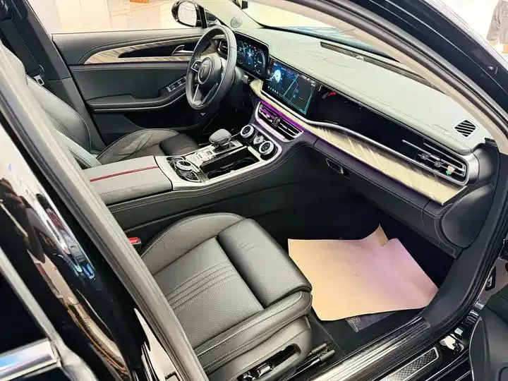 HongQi H9 2020 model 2.0T Intelligent Connected Flag Enjoyment Edition 9