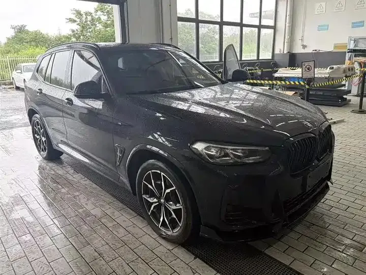 BMW X3 2022 facelift xDrive25i M sports suit 2