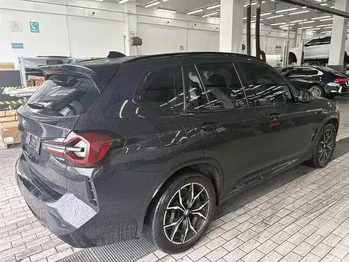 BMW X3 2022 facelift xDrive25i M sports suit 4