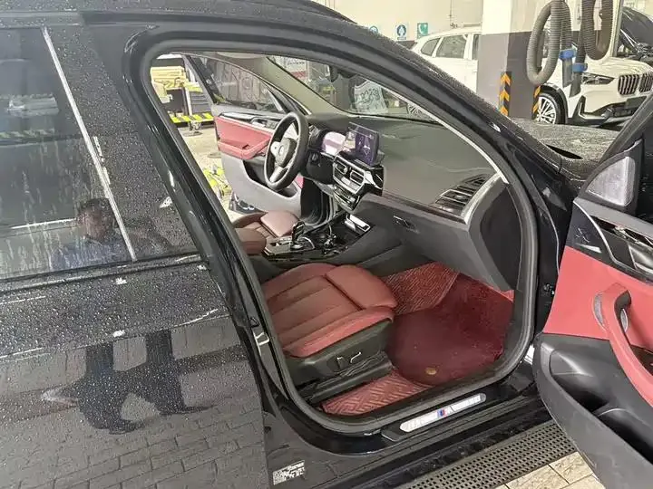 BMW X3 2022 facelift xDrive25i M sports suit 9