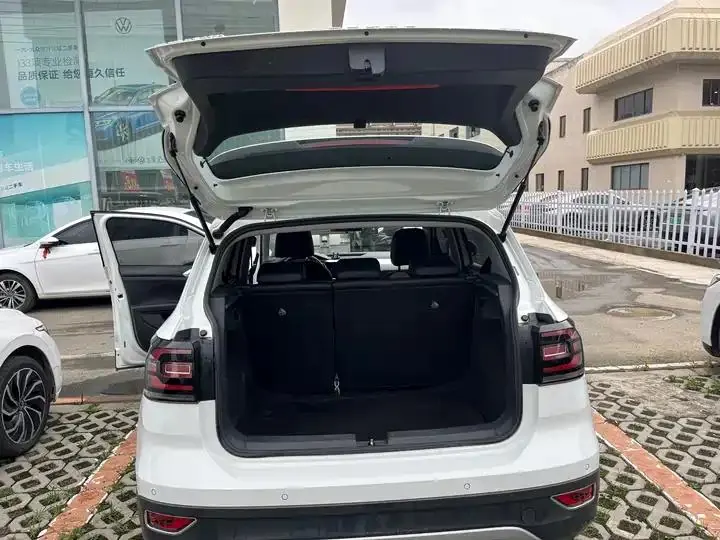 Shadow 2023 200TSI DSG Yue Zhi Lian Edition 6