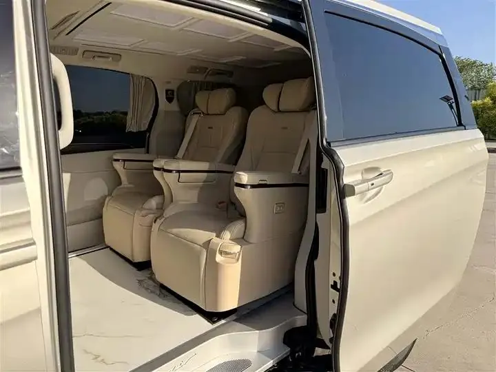 Buick GL8 2022 ES Land Noble 653T Comfort Model 12