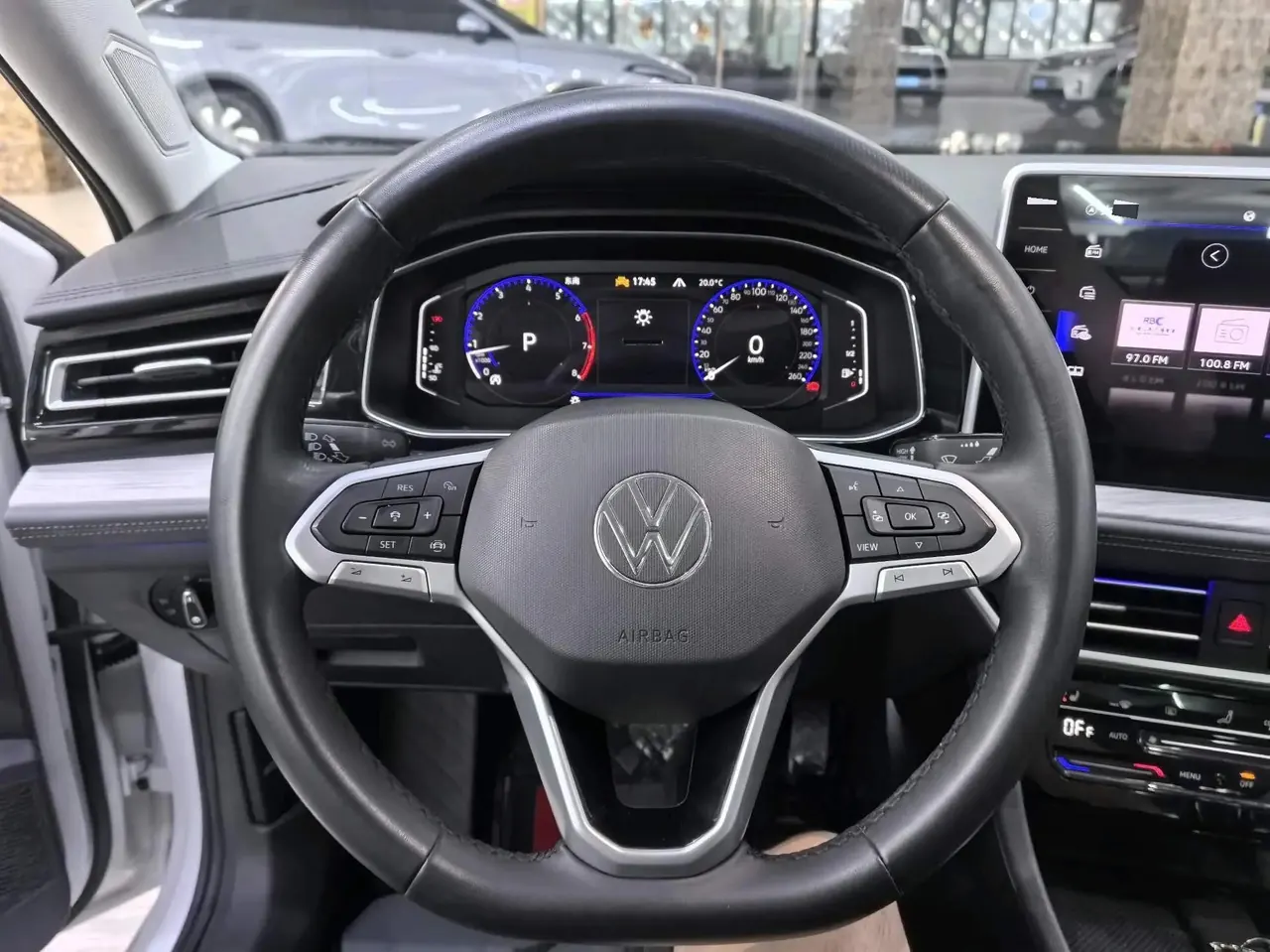 Lavida 2023 280TSI DSG Exceed Version 10