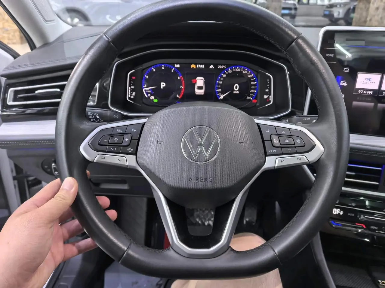 Lavida 2023 280TSI DSG Exceed Version 12