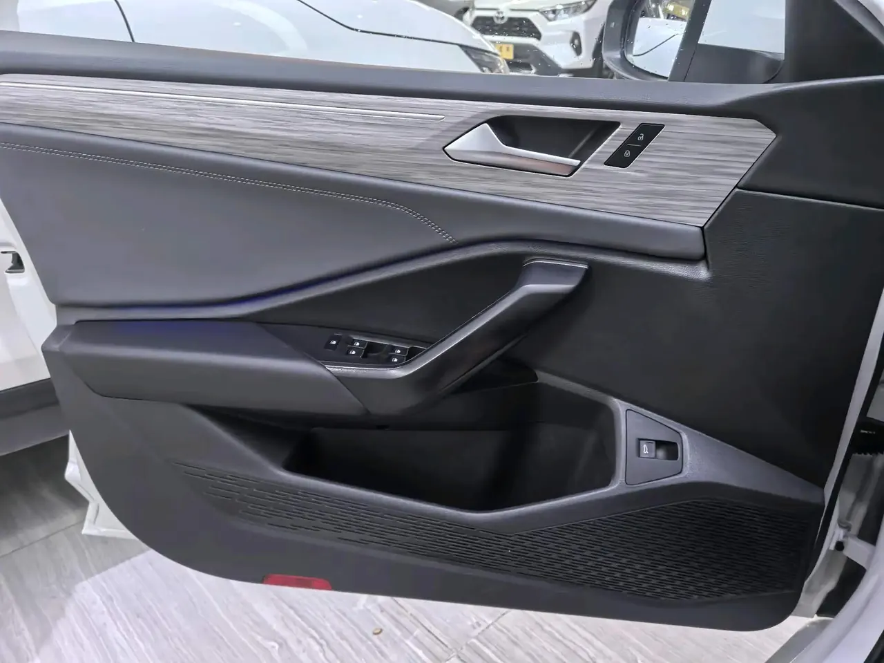Lavida 2023 280TSI DSG Exceed Version 14