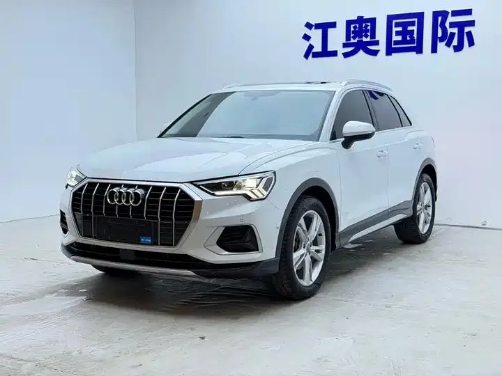 Audi Q3 2021 model 35 TFSI Fashion Dynamic Edition - View 1