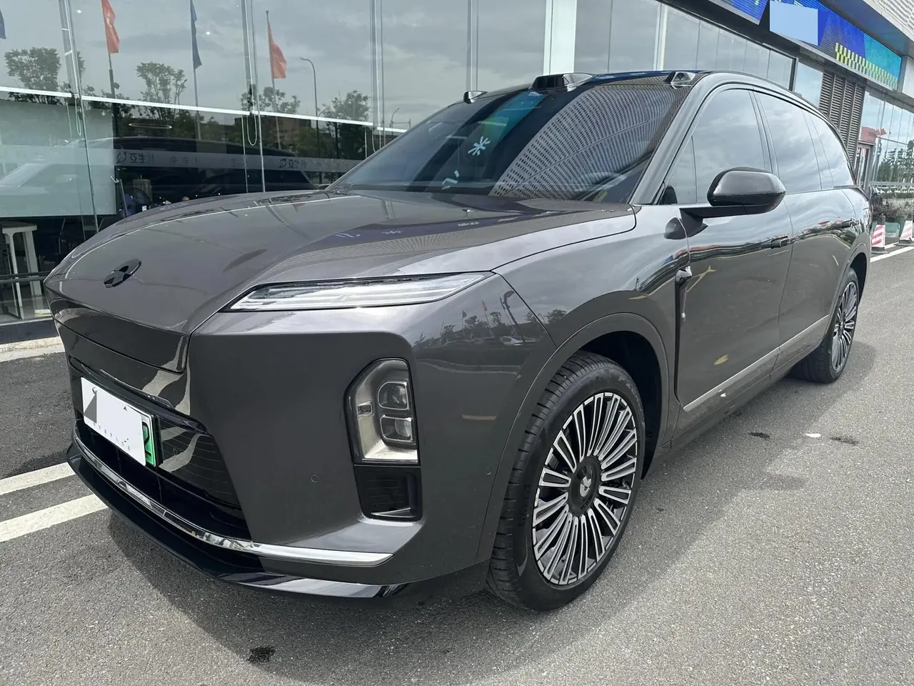 Open image lightbox: NIO 2026 ES8 6‑Seater Executive Luxury Edition Automatic Transmission