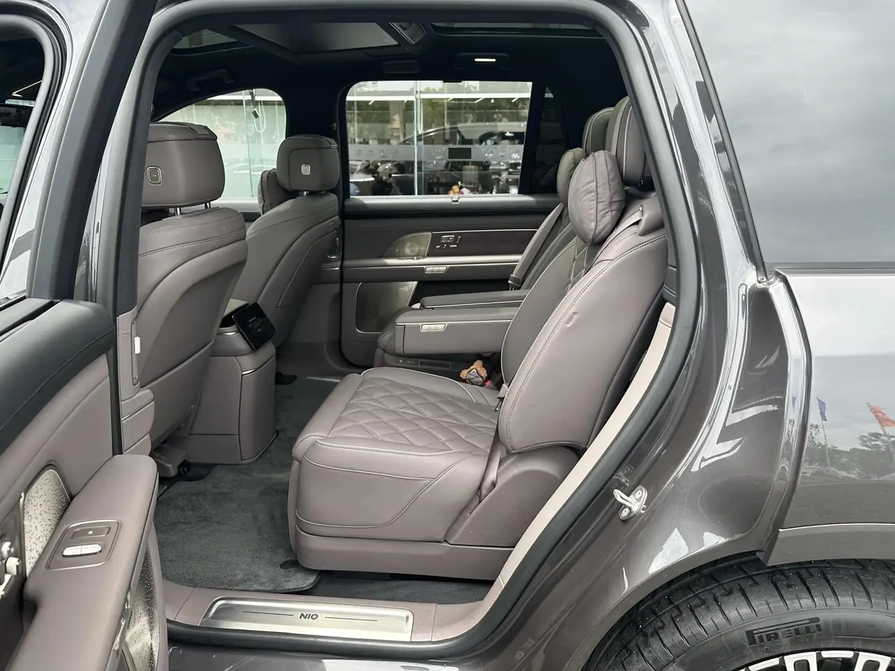 NIO 2026 ES8 6‑Seater Executive Luxury Edition Automatic Transmission 10