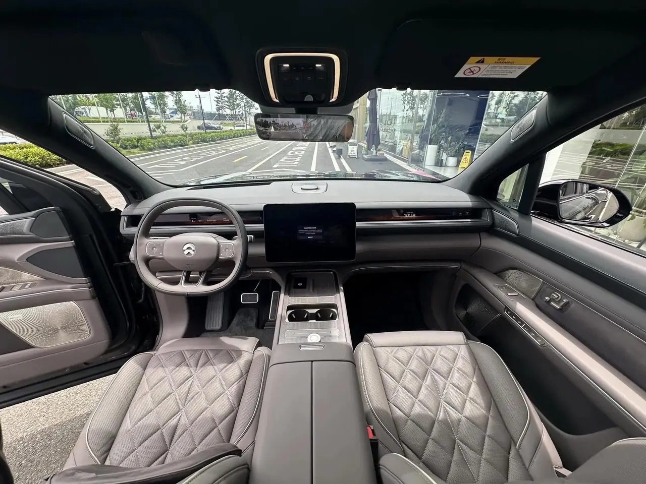 NIO 2026 ES8 6‑Seater Executive Luxury Edition Automatic Transmission 12