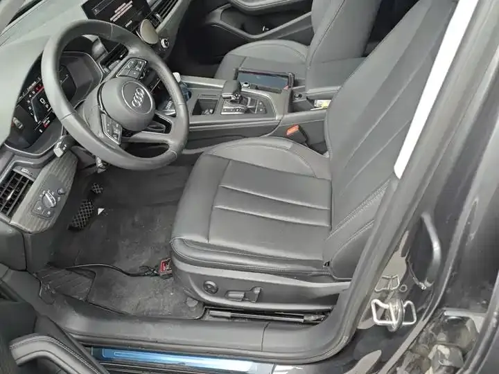 Audi A4L 2022 40 TFSI Fashion Elegant 8