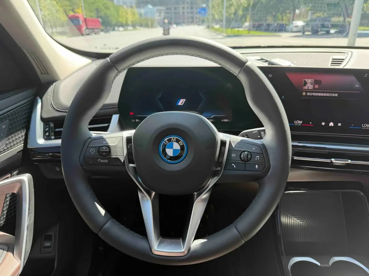 BMW 2023 iX1 eDrive25L eDrive25L m sports suit automatic gear 5