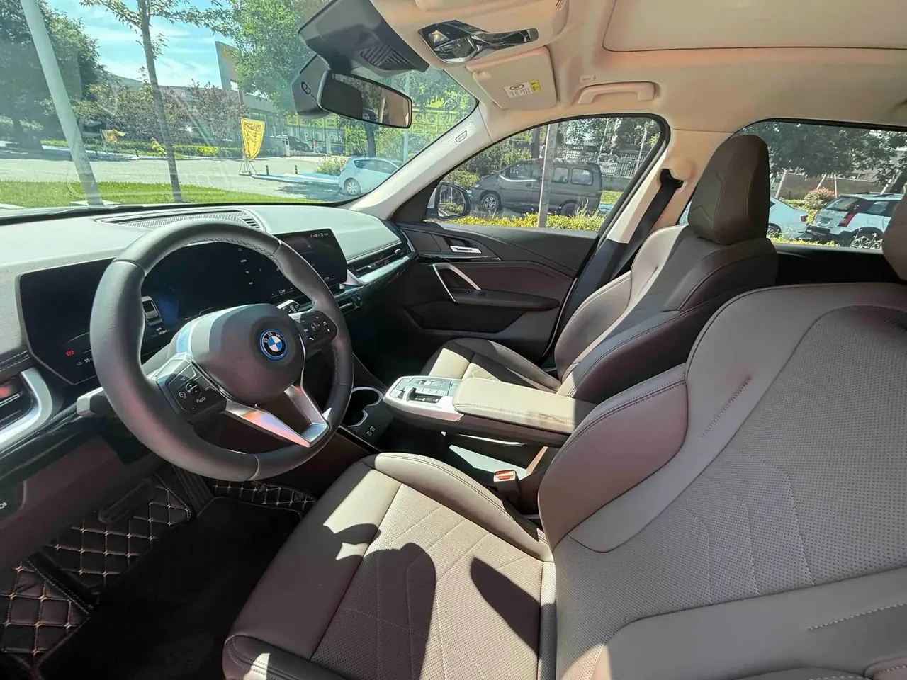 BMW 2023 iX1 eDrive25L eDrive25L m sports suit automatic gear 9