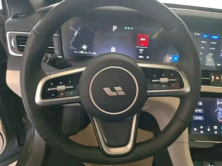 Li ONE 2021 Range-Extended 6-Seater Version 11