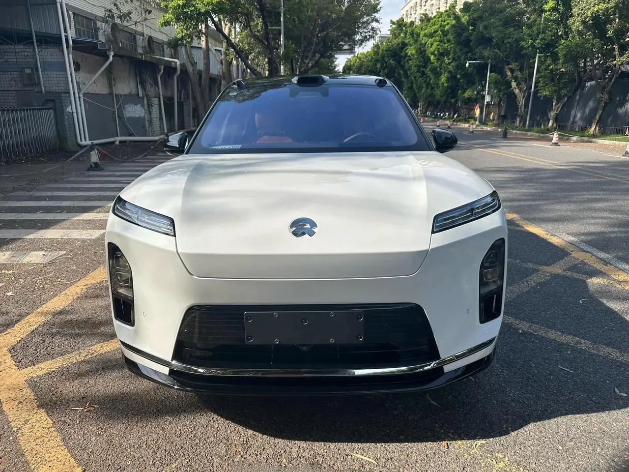 NIO 2026 ES8 6‑Seater Executive Luxury Edition Automatic Transmission 2
