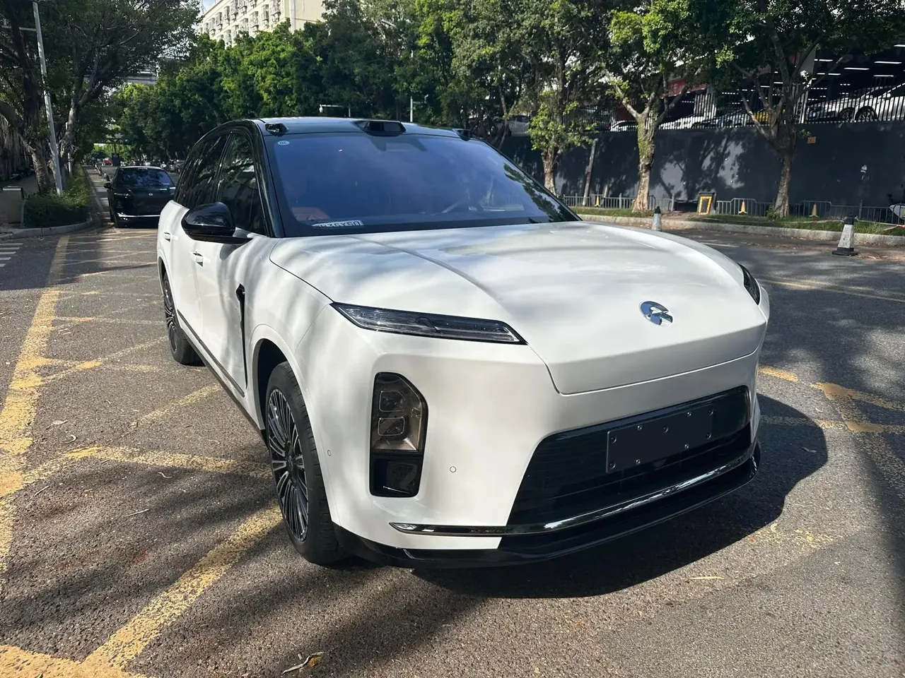 NIO 2026 ES8 6‑Seater Executive Luxury Edition Automatic Transmission 3