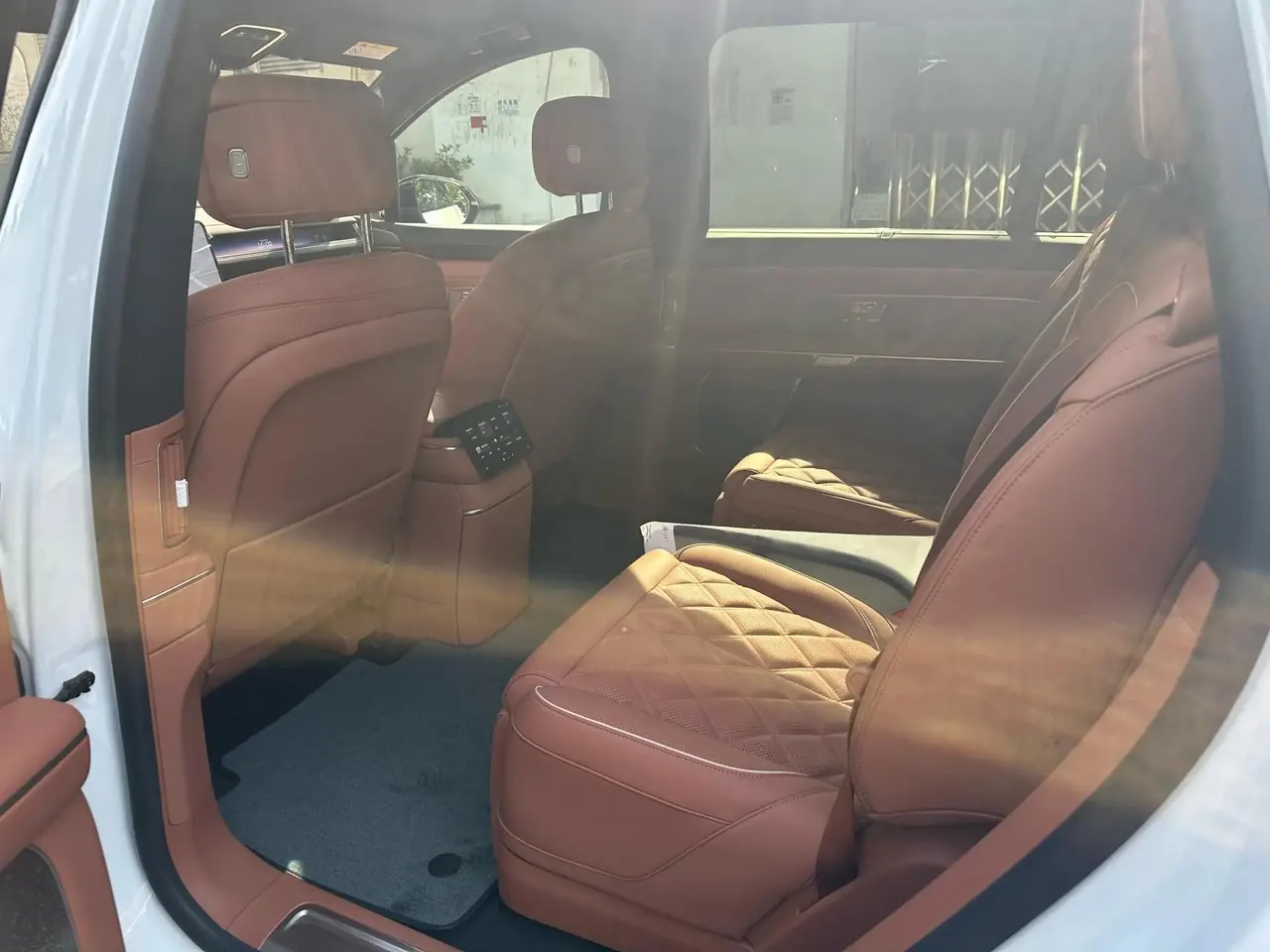 NIO 2026 ES8 6‑Seater Executive Luxury Edition Automatic Transmission 5