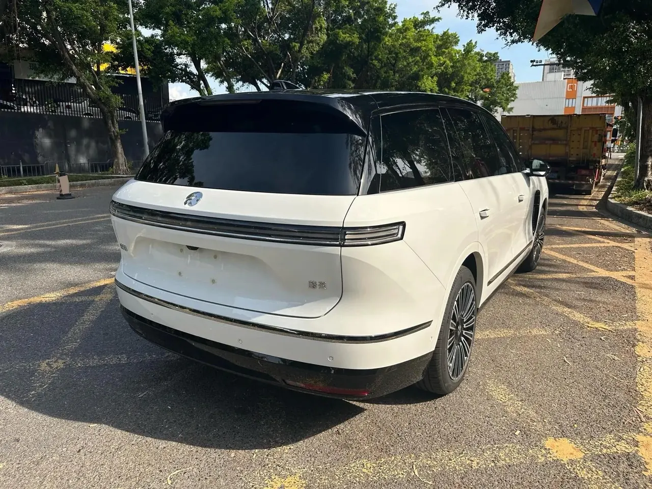 NIO 2026 ES8 6‑Seater Executive Luxury Edition Automatic Transmission 8