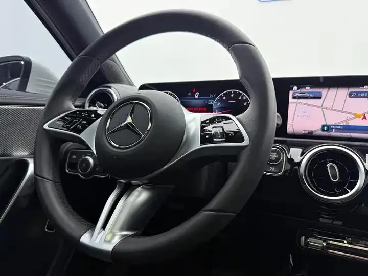 Mercedes Benz Class A 2023 A 180 L 12