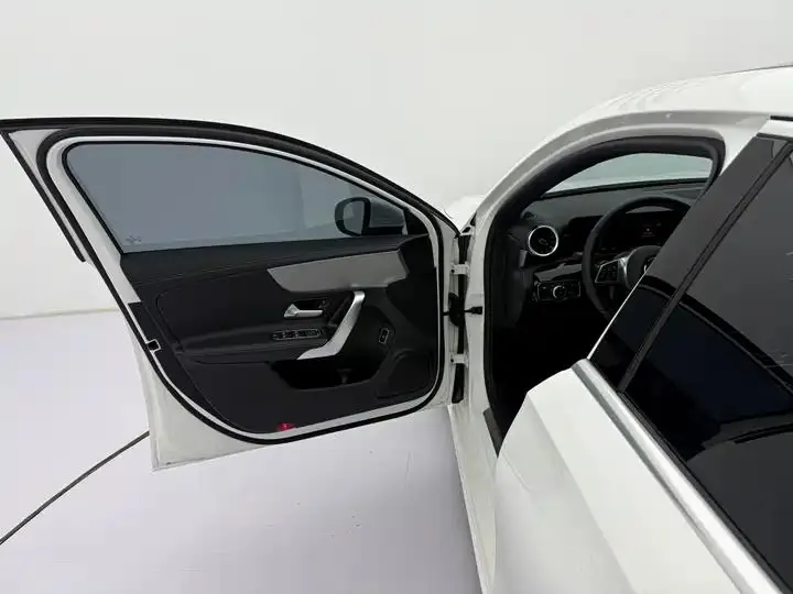 Mercedes Benz Class A 2023 A 180 L 21