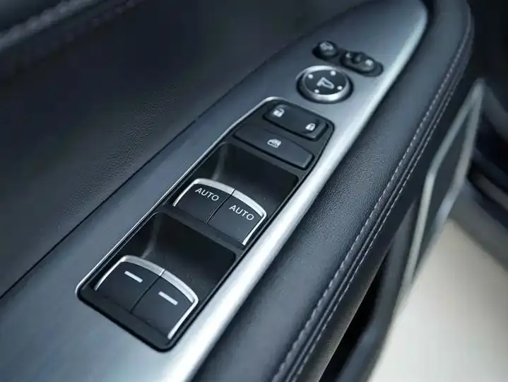 Crown Road 2023 240TURBO Two-Drive Comfortable Edition 11