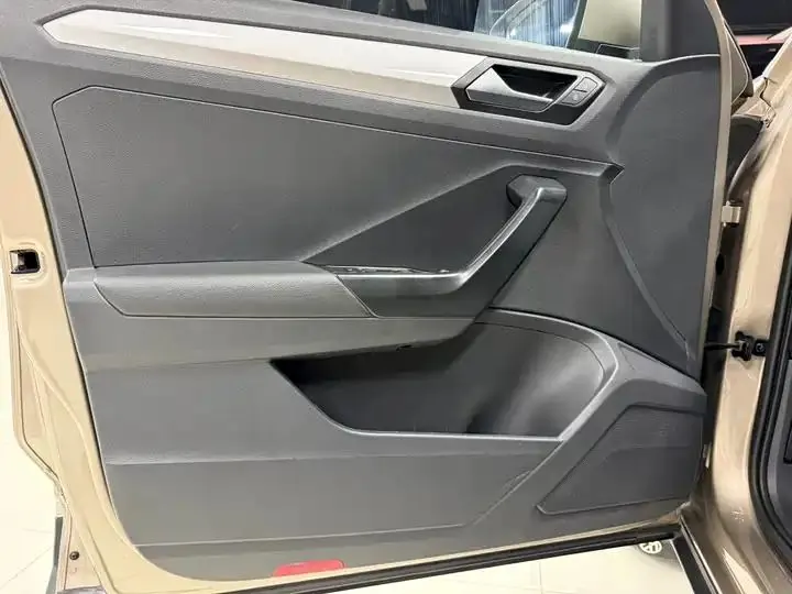 T-ROC Tange 2021 280TSI DSG Two-Drive Elite Zhilian Edition 10