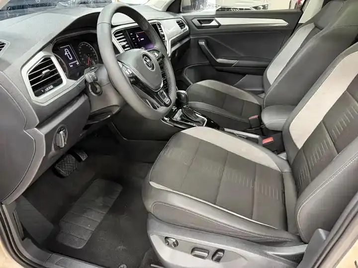 T-ROC Tange 2021 280TSI DSG Two-Drive Elite Zhilian Edition 11