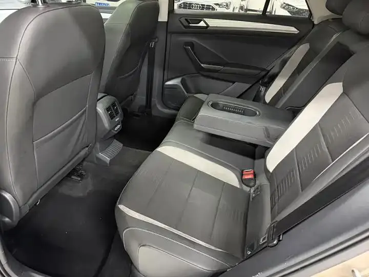 T-ROC Tange 2021 280TSI DSG Two-Drive Elite Zhilian Edition 12