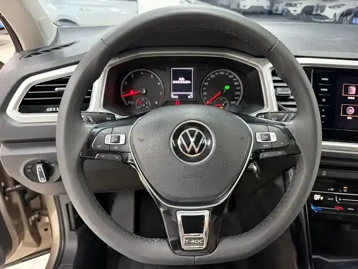 T-ROC Tange 2021 280TSI DSG Two-Drive Elite Zhilian Edition 18