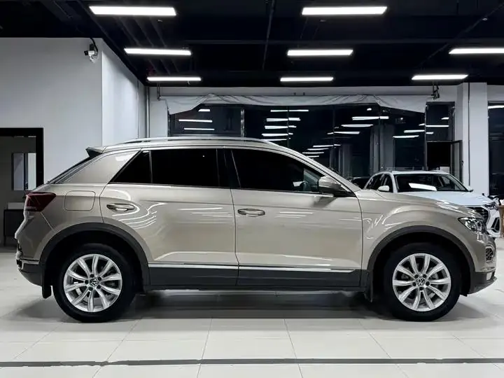 T-ROC Tange 2021 280TSI DSG Two-Drive Elite Zhilian Edition 4