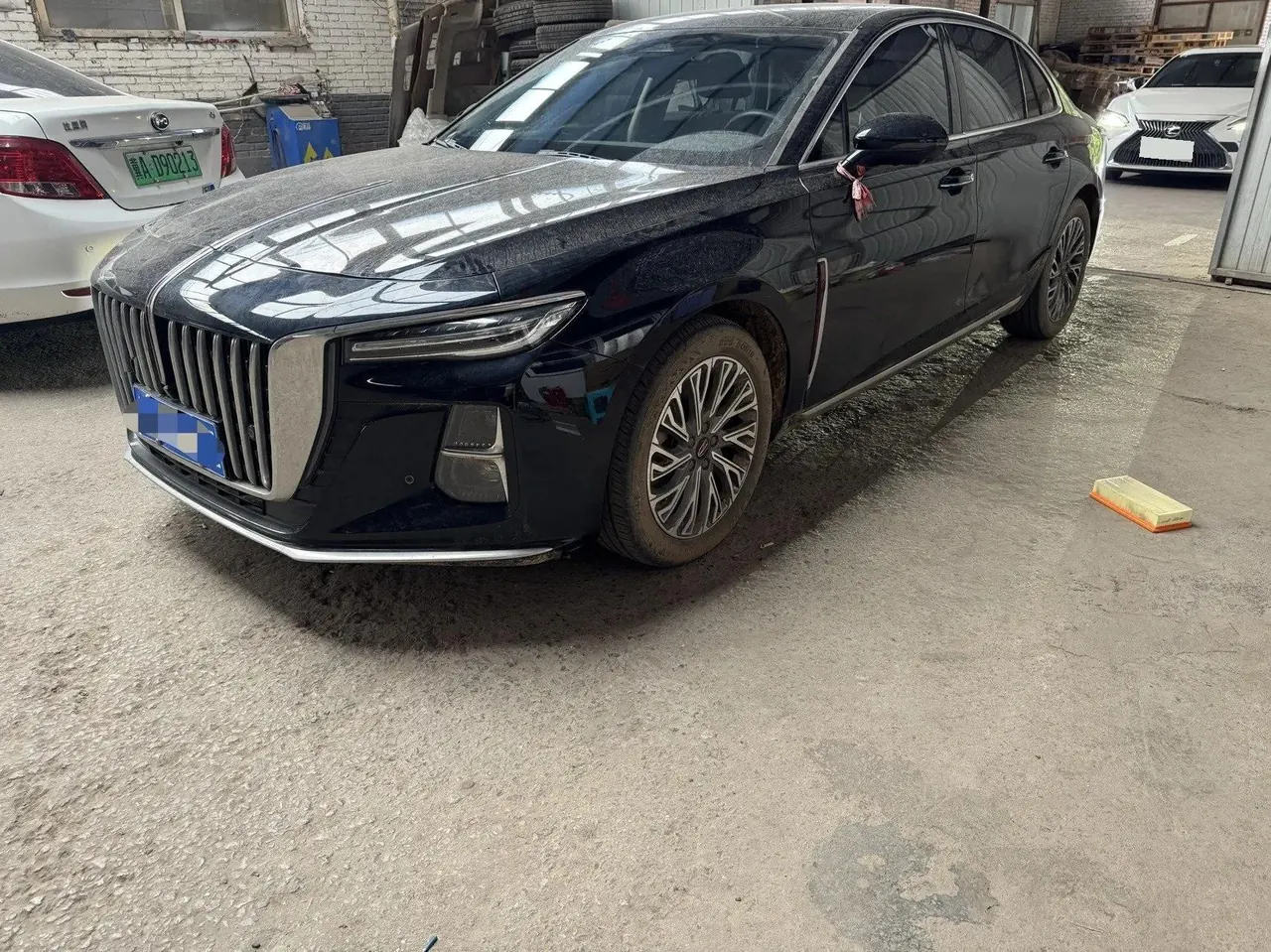HongQi H5 2023 2.0T Auto Zhilian Flag Chang Edition - View 1