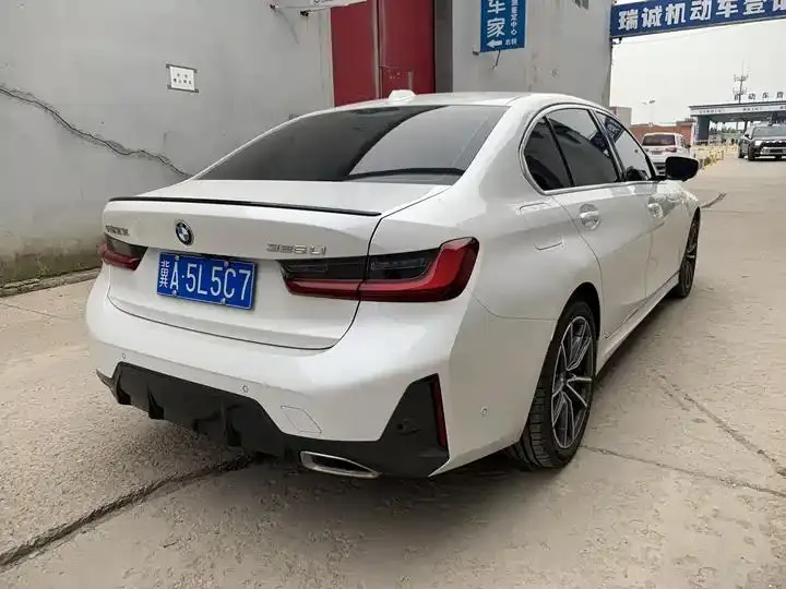 BMW 3 Series 2023 model 325Li M Sport Package 4