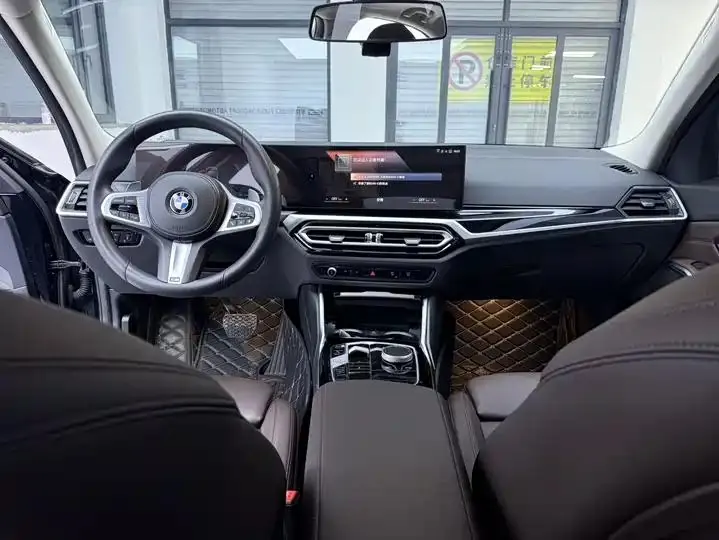 BMW 3 Series 2023 model 320Li M Sport Package 8