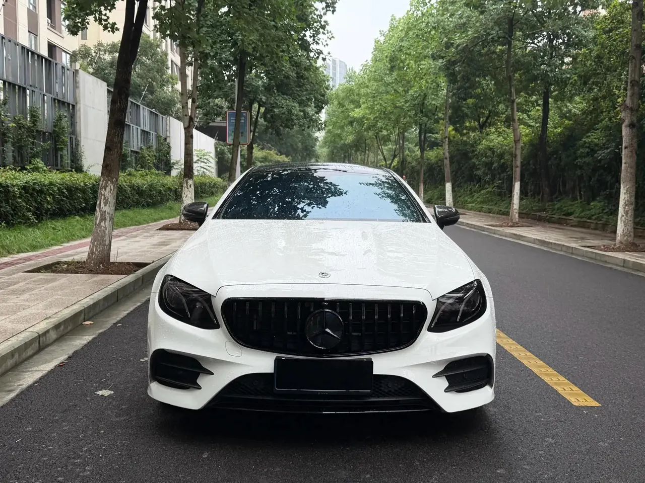Mercedes Benz E-Class (Imported) 2020 E -260 Coupe 2
