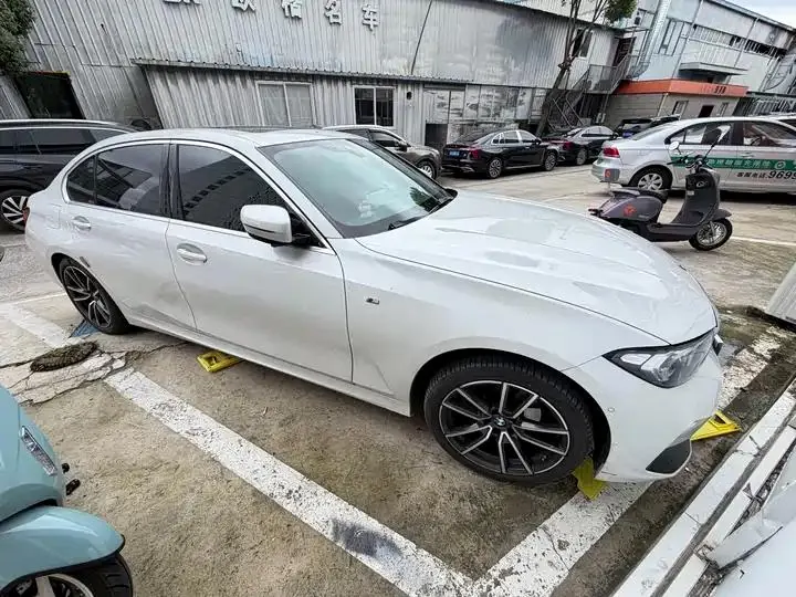 BMW 3 Series 2023 model 325Li M Sport Package 2