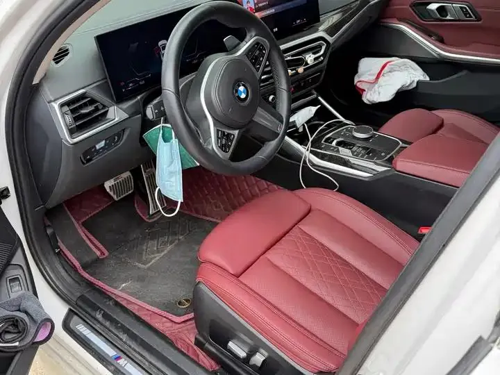 BMW 3 Series 2023 model 325Li M Sport Package 3