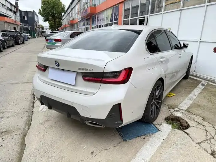 BMW 3 Series 2023 model 325Li M Sport Package 7