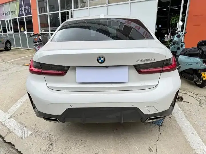 BMW 3 Series 2023 model 325Li M Sport Package 8