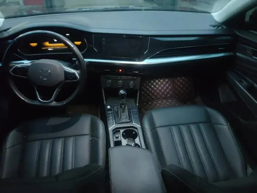 Passat 2022 280TSI Business Edition 7
