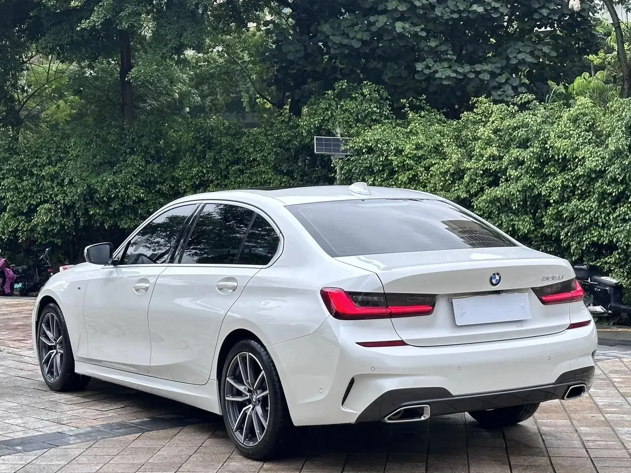 BMW 3 Series 2020 Change 325Li M Sports Suit 4