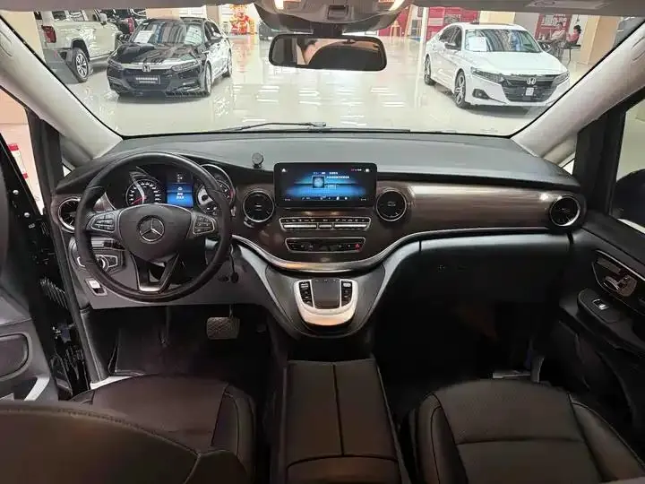 Mercedes Benz Class V 2021V 260 Pilot Edition 5