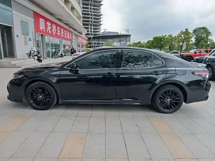 Camry 2022 2.0S Knight Edition 3