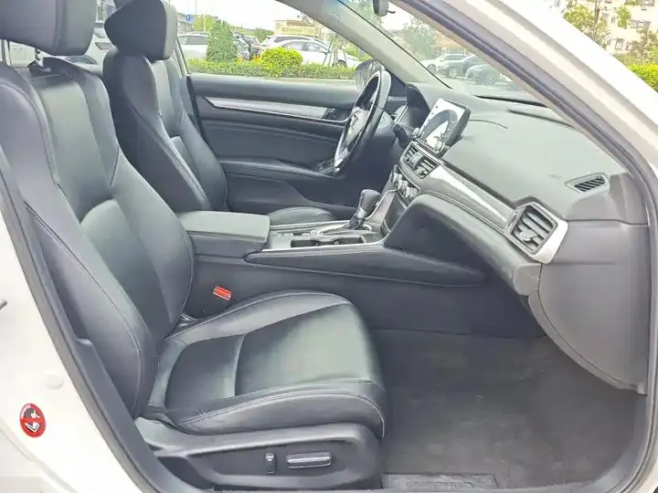 Accord 2018 260TURBO Elite Edition National V 11