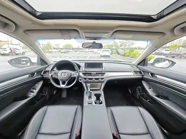 Accord 2018 260TURBO Elite Edition National V 15