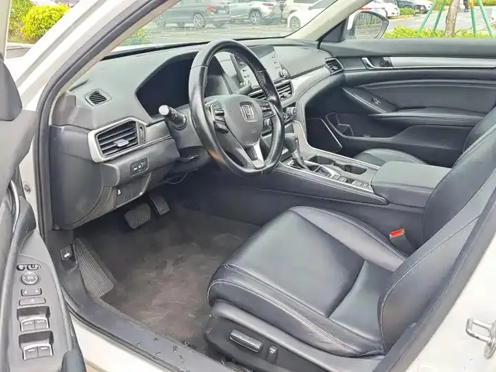 Accord 2018 260TURBO Elite Edition National V 9