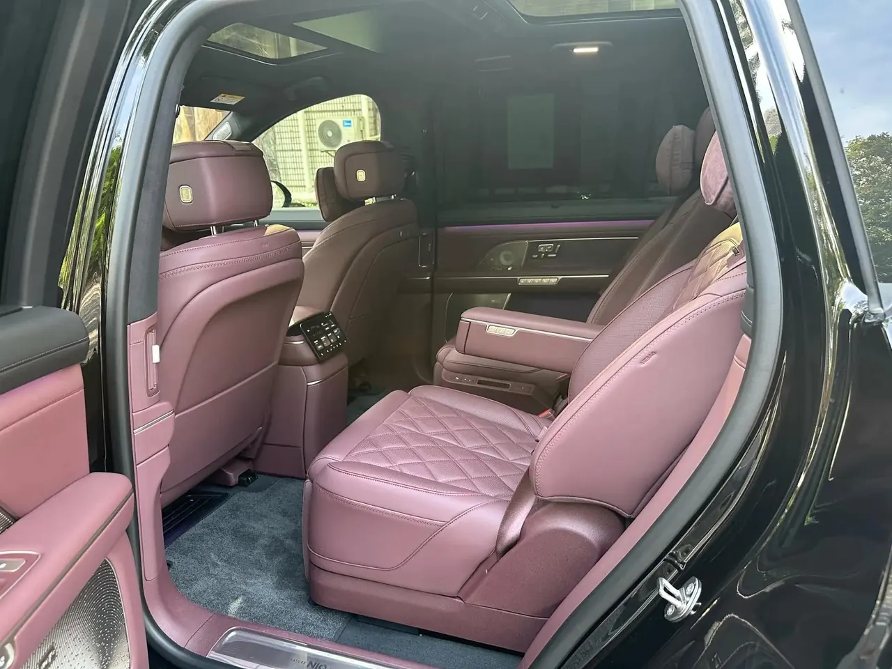 NIO 2026 ES8 6-seat executive signature version automatic gear 5