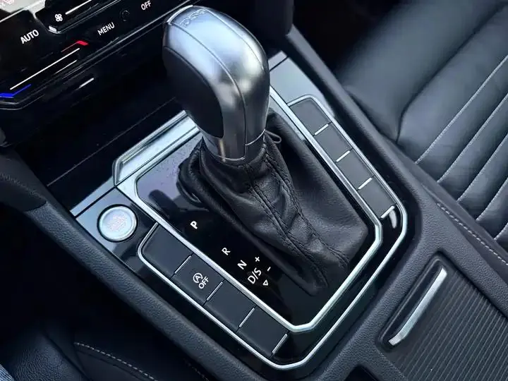 Magotan 2020 330TSI DSG Luxury Edition 22