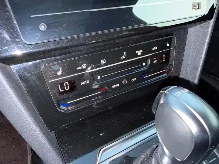 Magotan 2020 330TSI DSG Luxury Edition 24